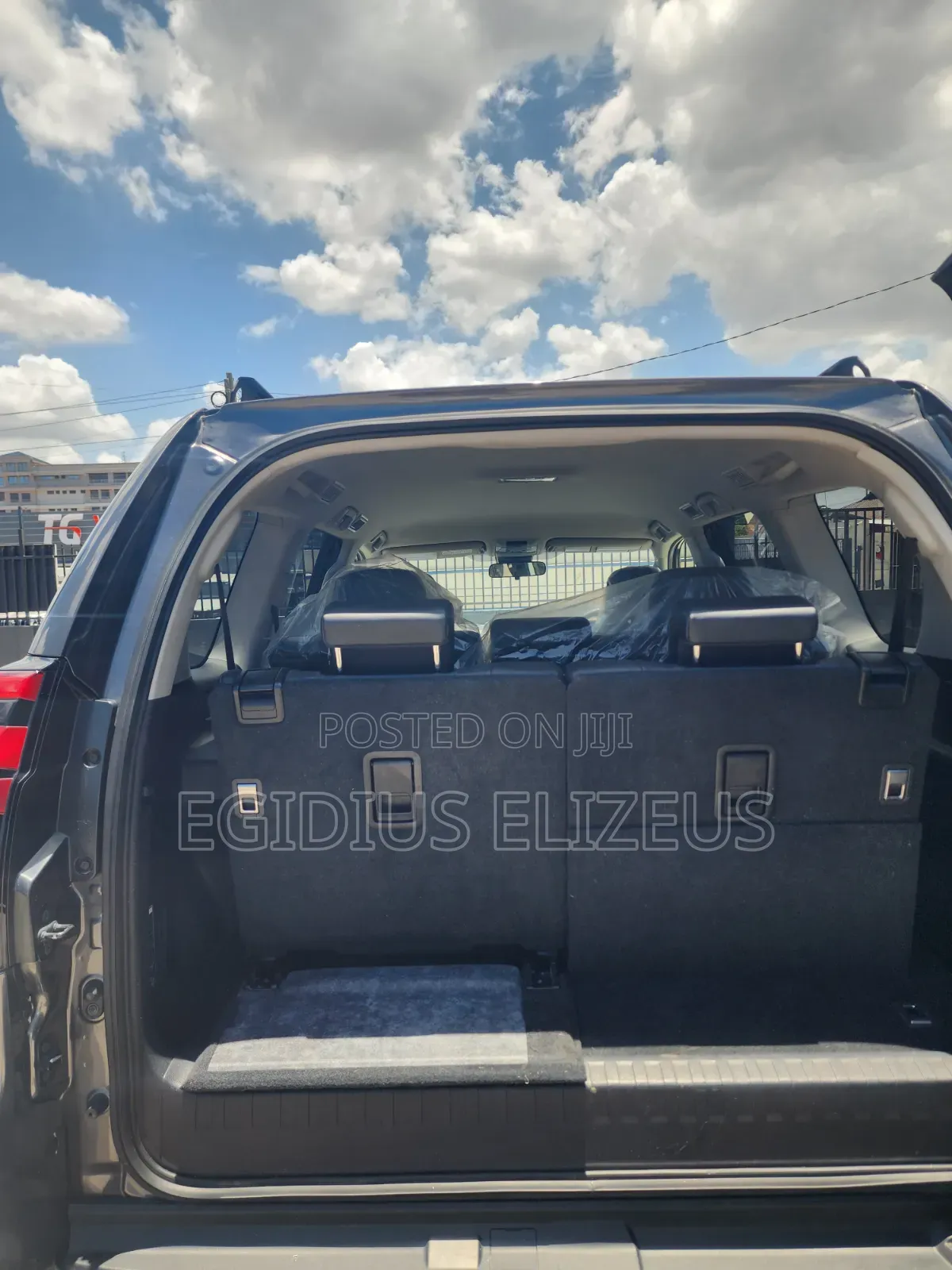 Toyota Land Cruiser Prado 2023 Gray