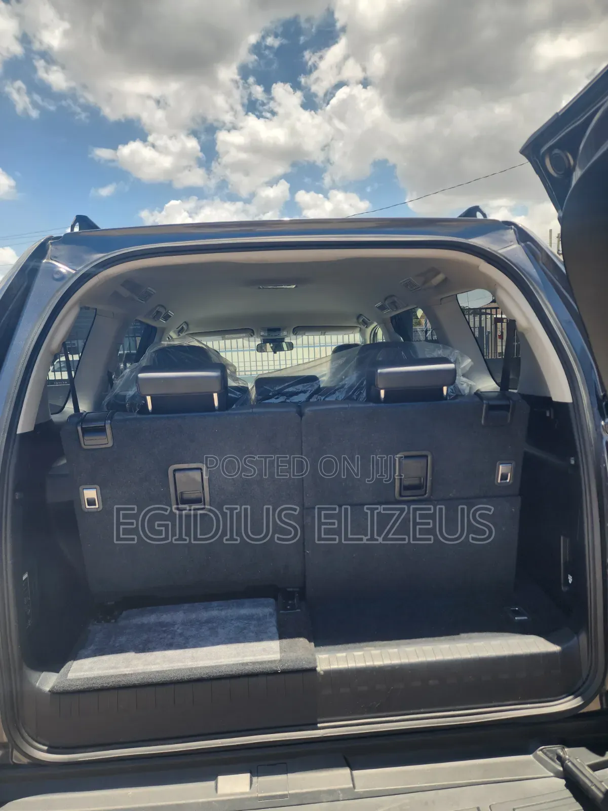 Toyota Land Cruiser Prado 2023 Gray