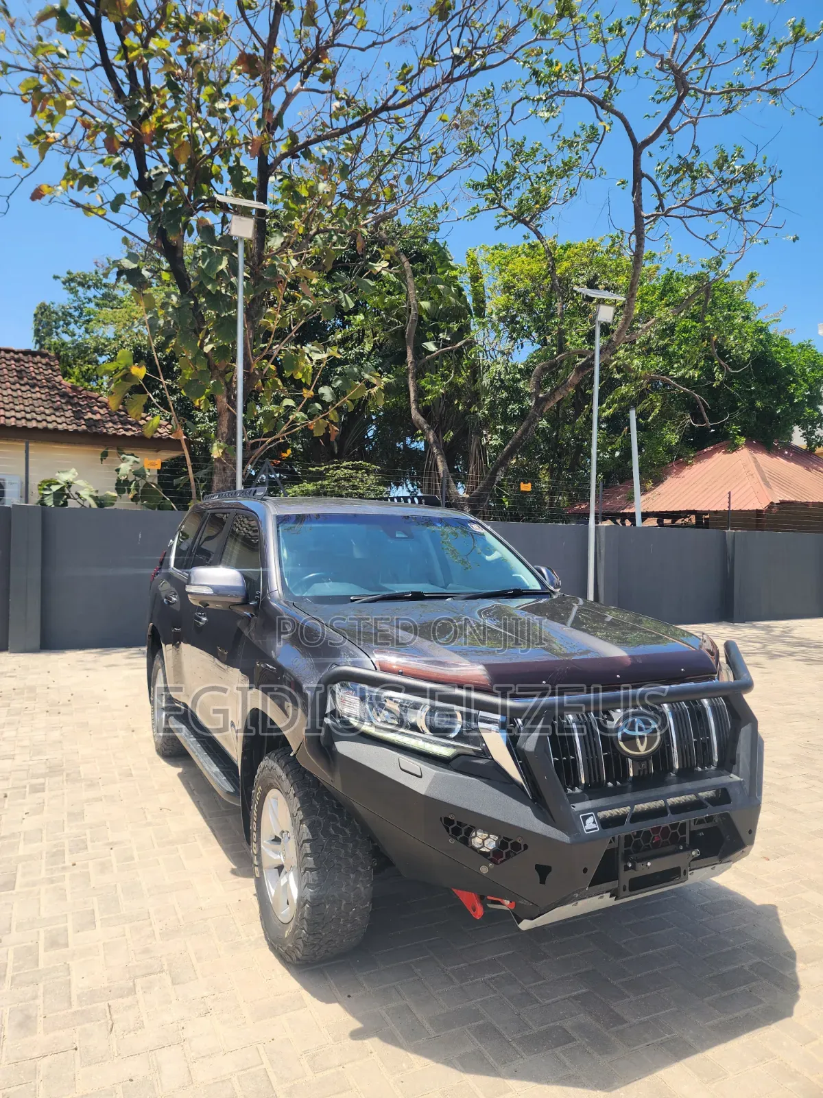 Toyota Land Cruiser Prado 2023 Gray