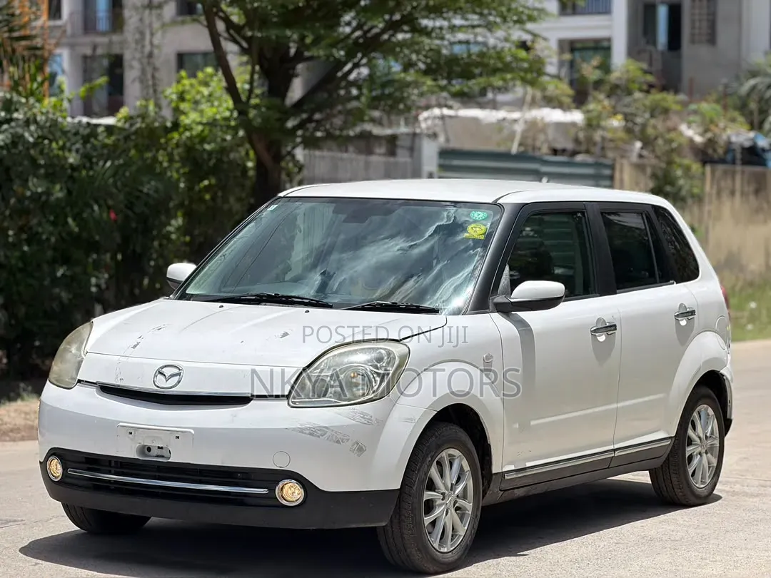Mazda Verisa 2013 White