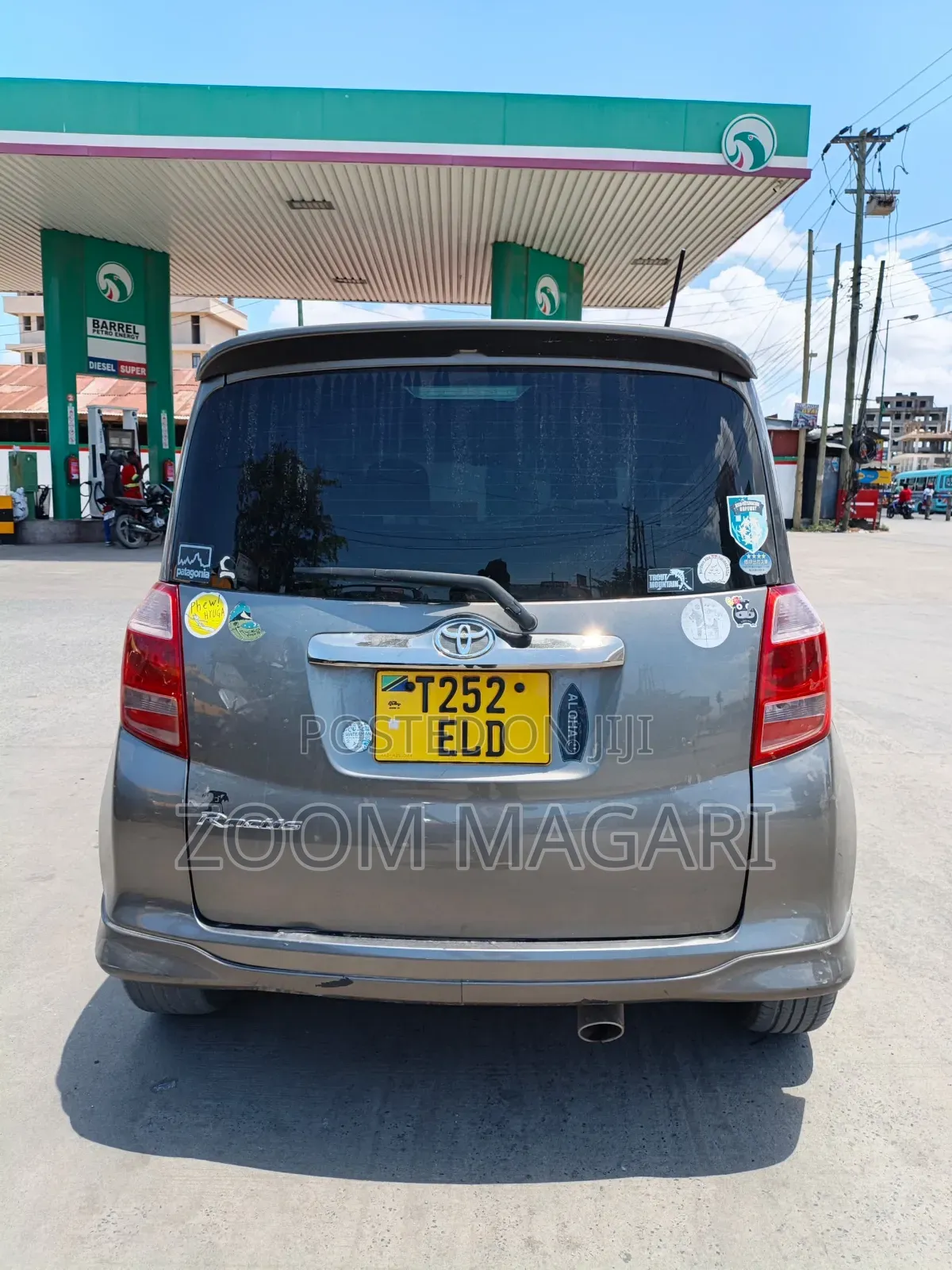 Toyota Ractis 2006 Gray