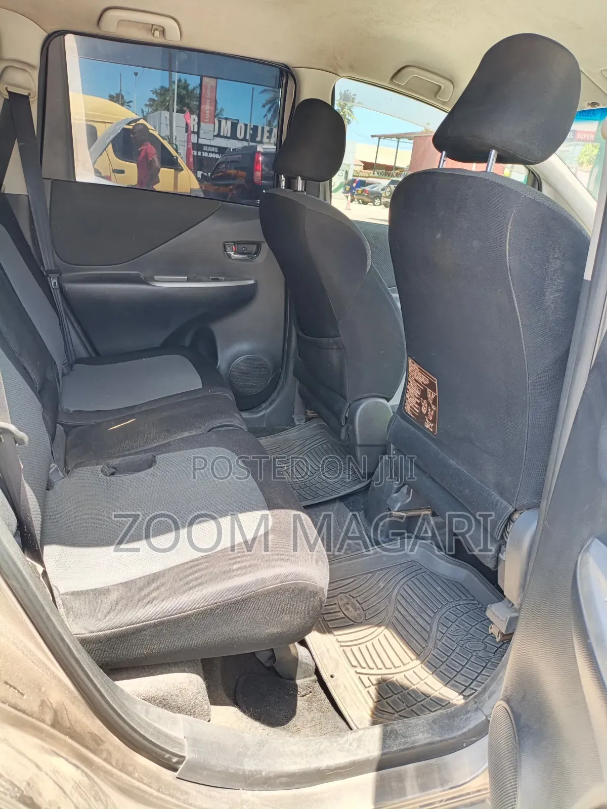 Toyota Ractis 2006 Gray
