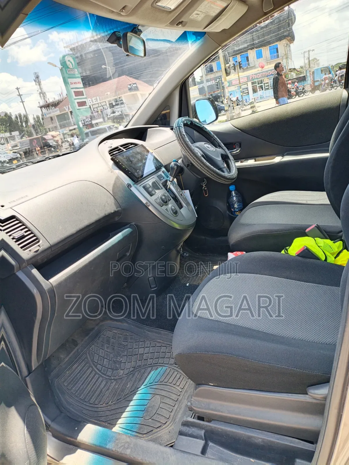 Toyota Ractis 2006 Gray