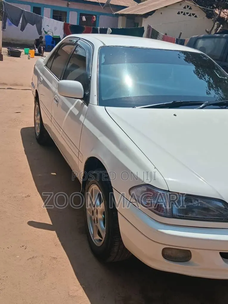 Toyota Carina 1999 White