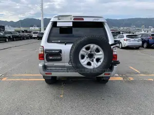 Toyota Hilux Surf 2000 Silver