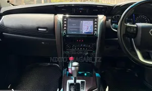 Toyota Fortuner 2021 White