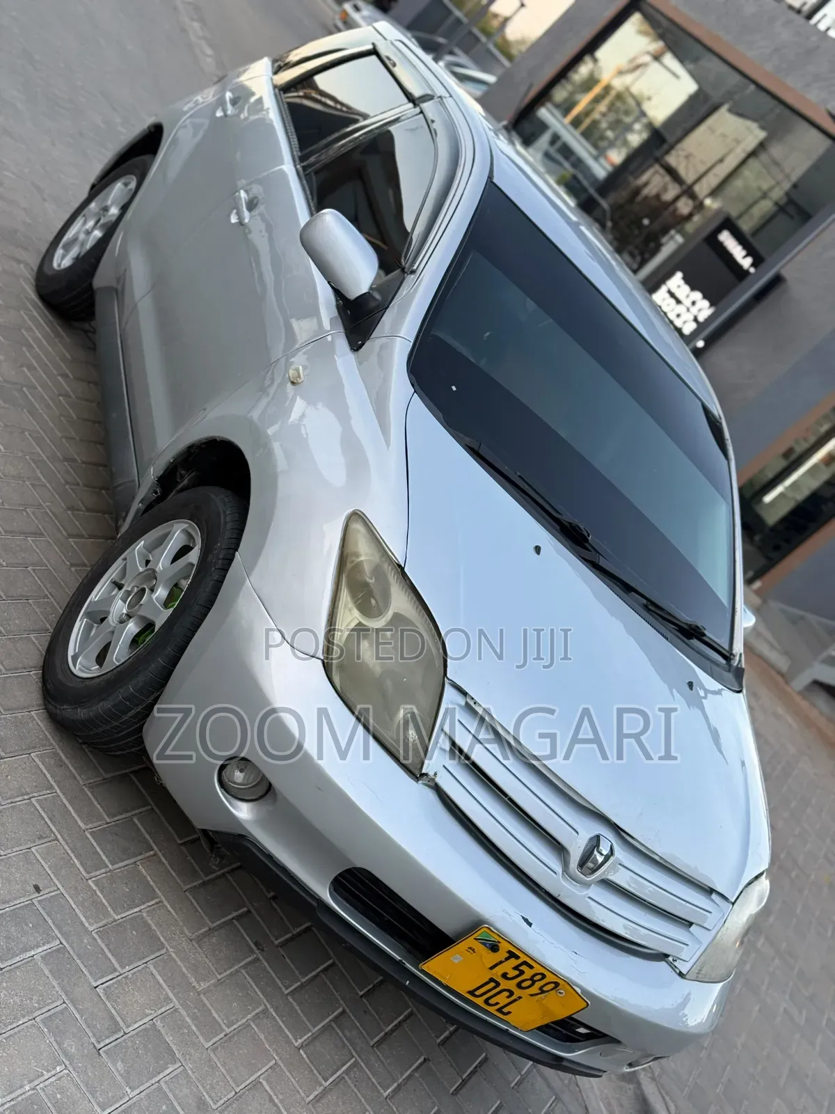 Toyota IST 2003 Silver