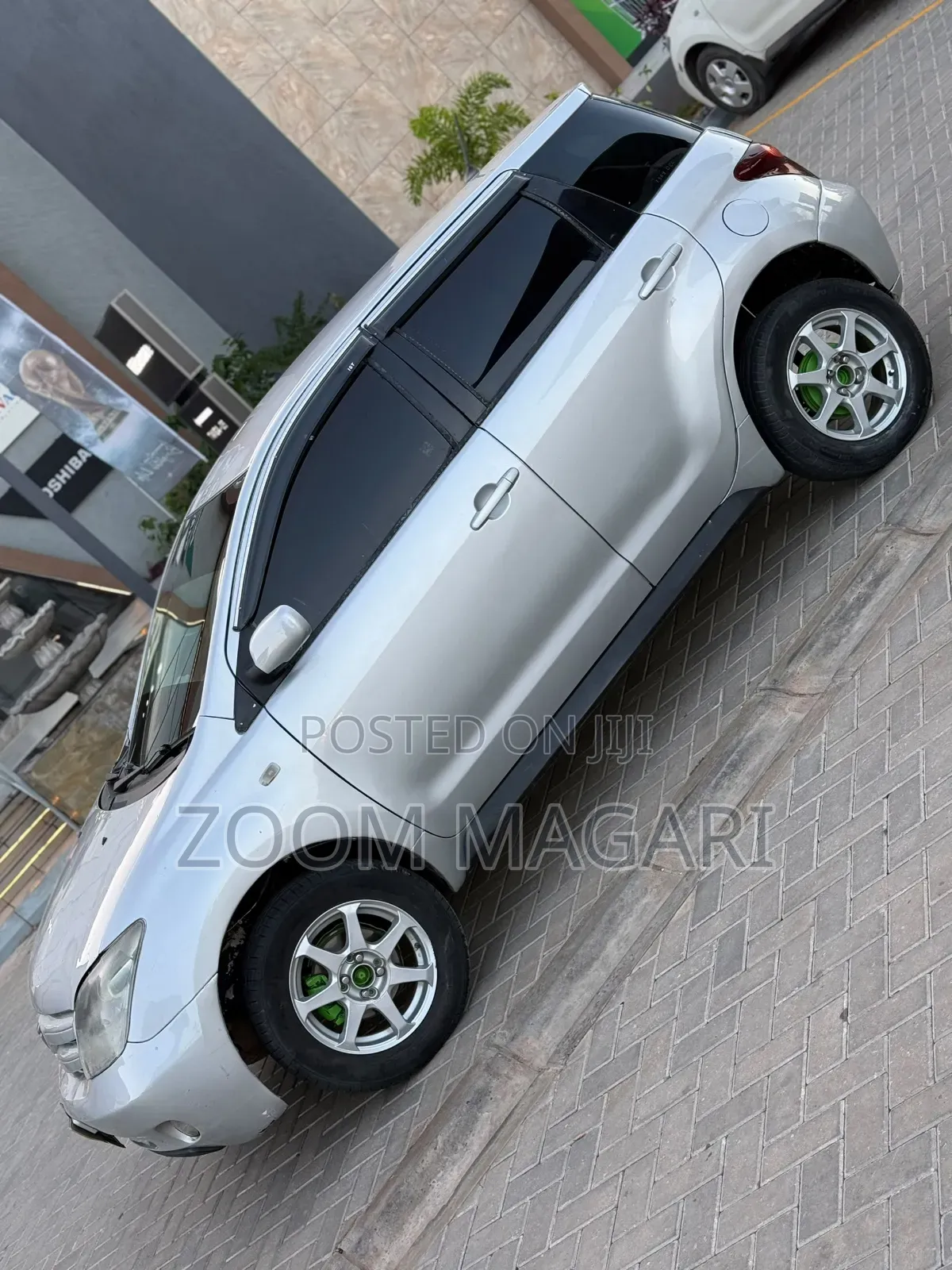 Toyota IST 2003 Silver