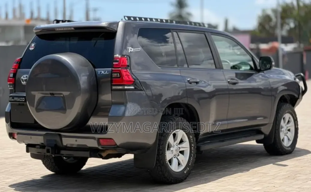 Toyota Land Cruiser Prado 2023 Brown