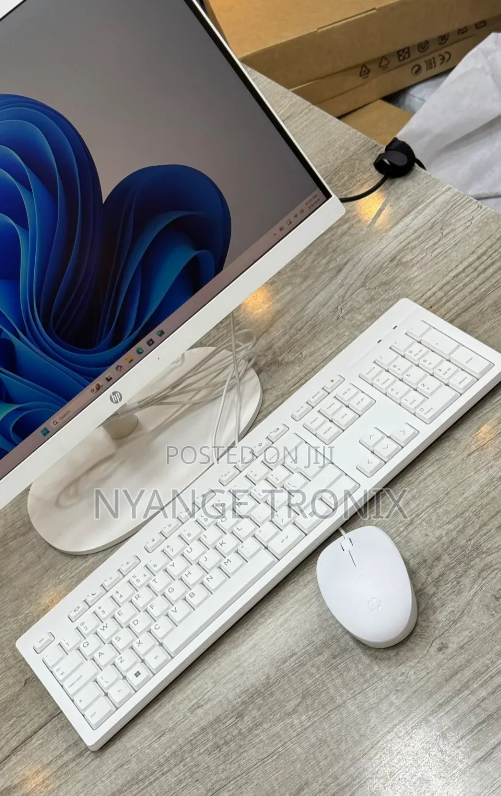 Desktop Computer HP 8GB Intel Core i3 SSD 512GB