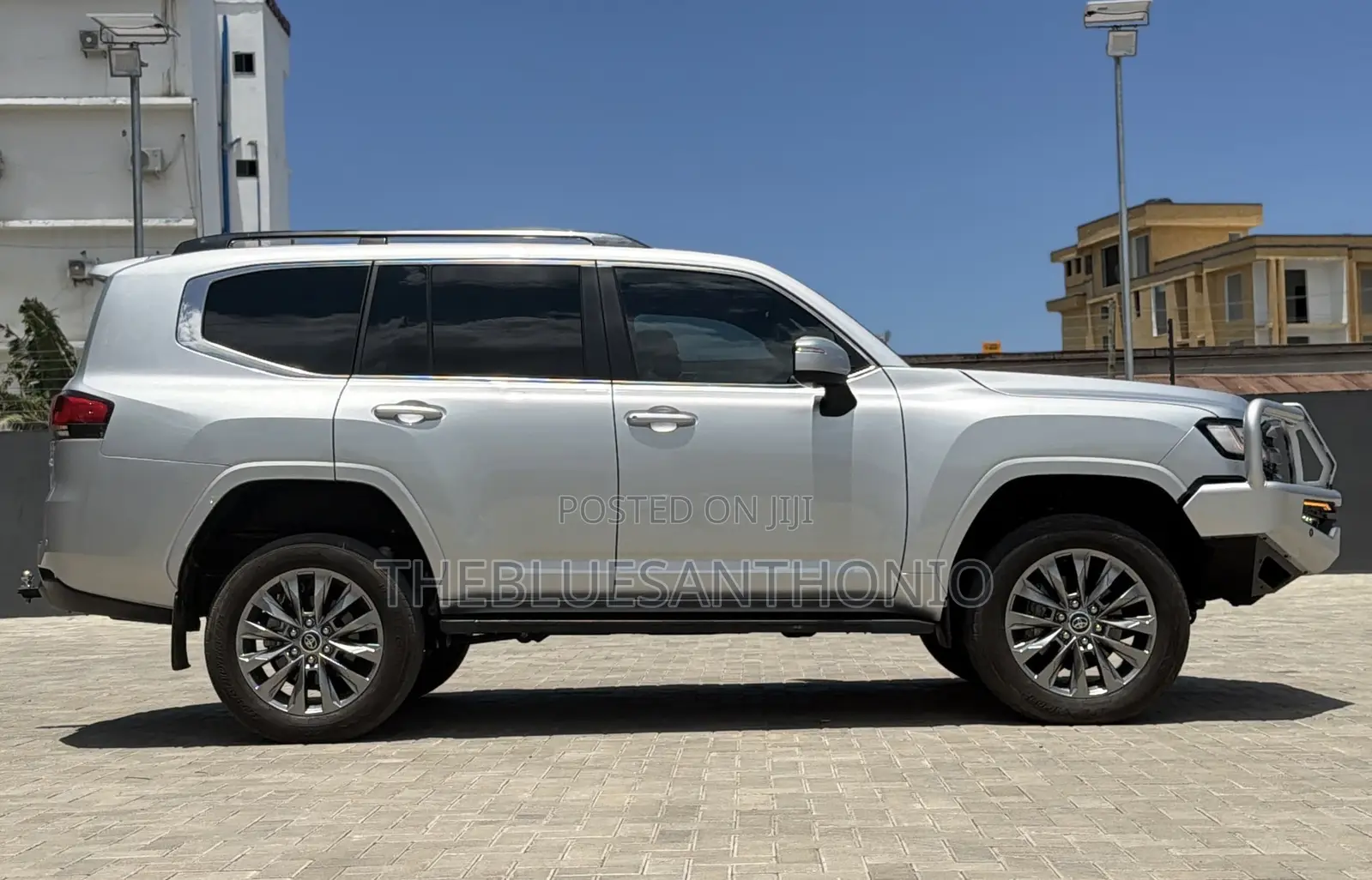 Toyota Land Cruiser LC300 2024 Beige