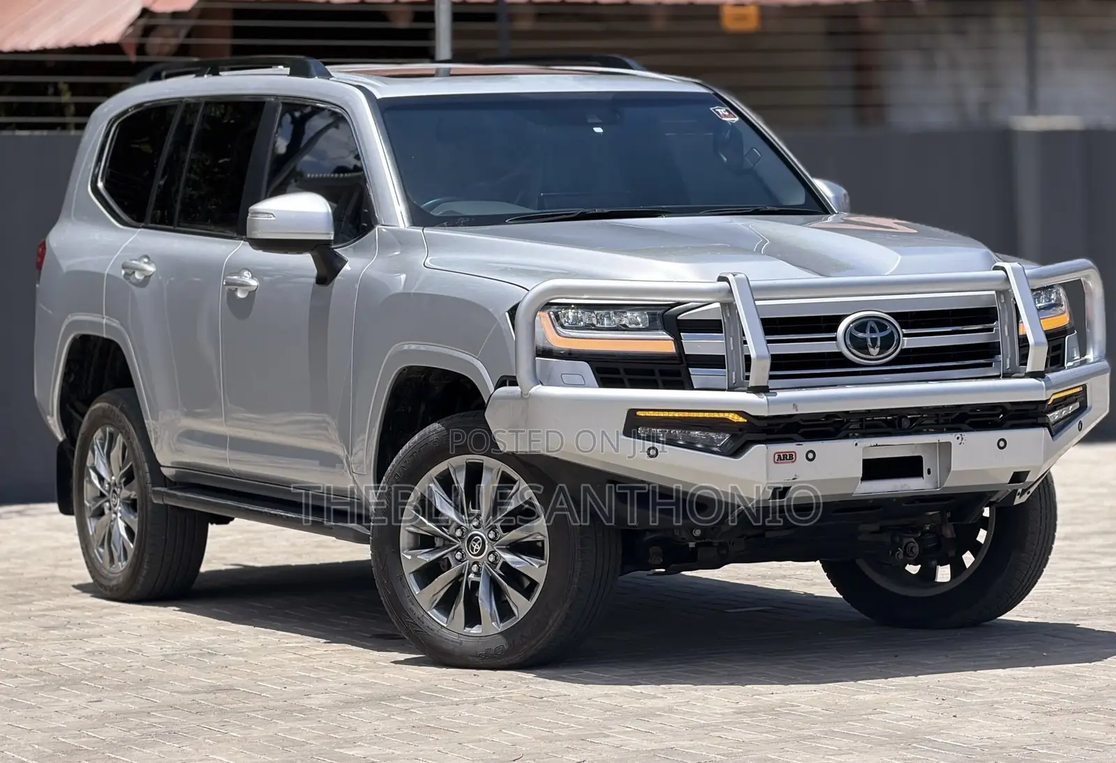 Toyota Land Cruiser LC300 2024 Beige