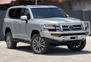 Toyota Land Cruiser LC300 2024 Beige