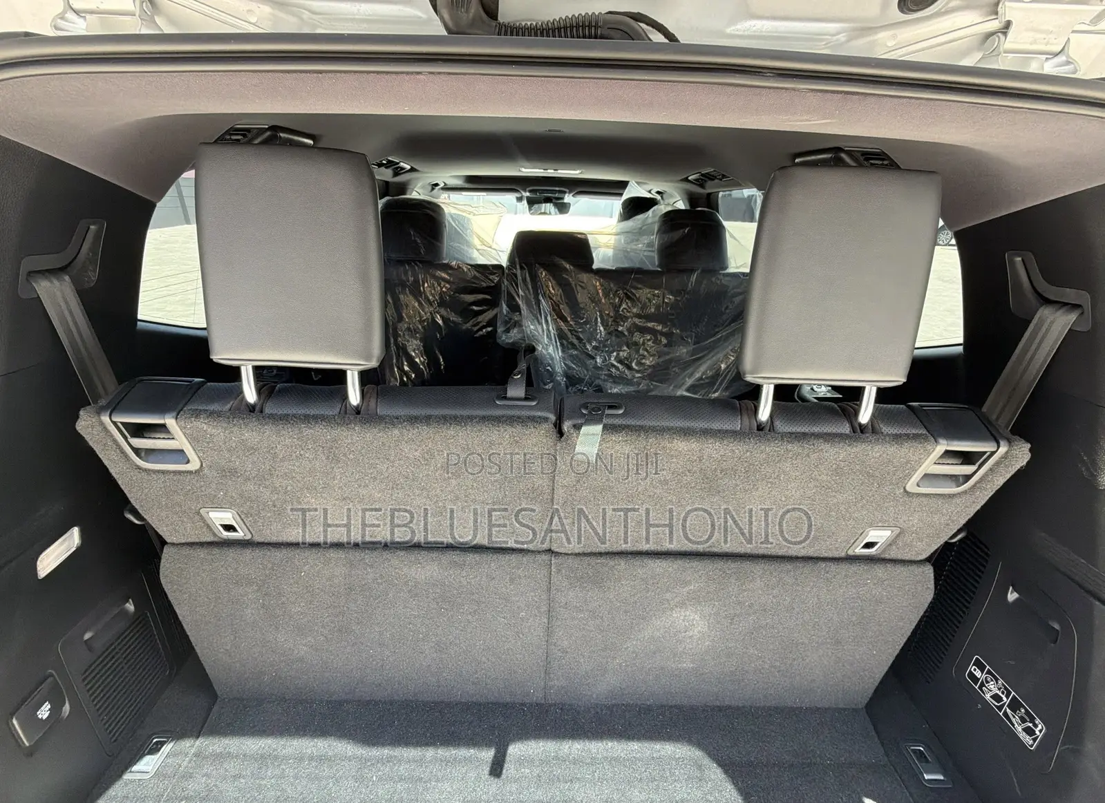 Toyota Land Cruiser LC300 2024 Beige