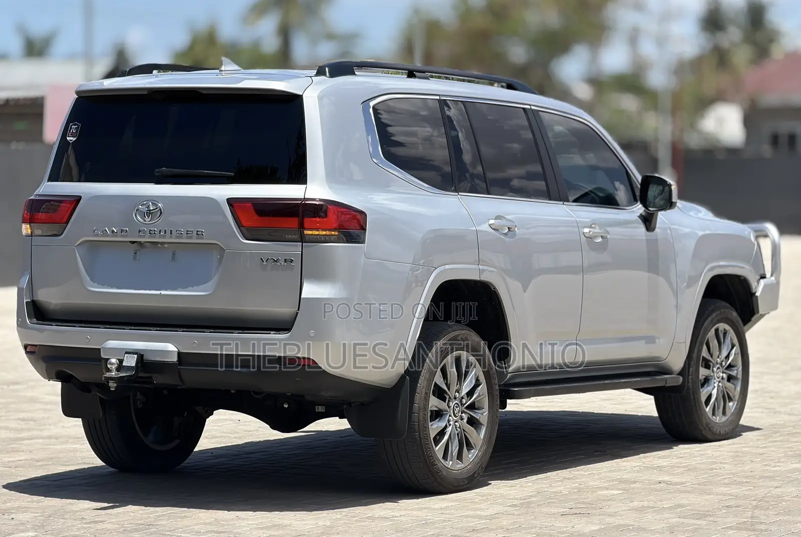 Toyota Land Cruiser LC300 2024 Beige