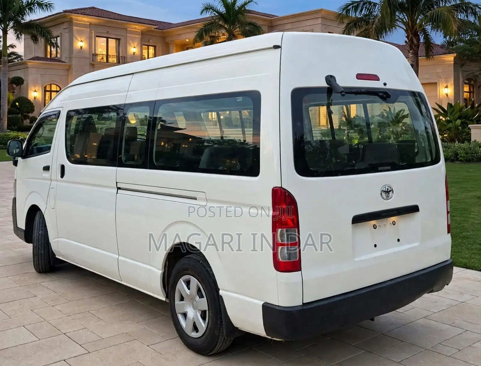 Toyota HiAce 2010 White
