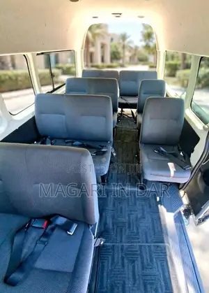 Toyota HiAce 2010 White