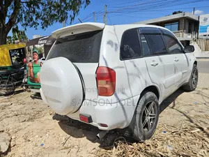 Toyota RAV4 2005 White