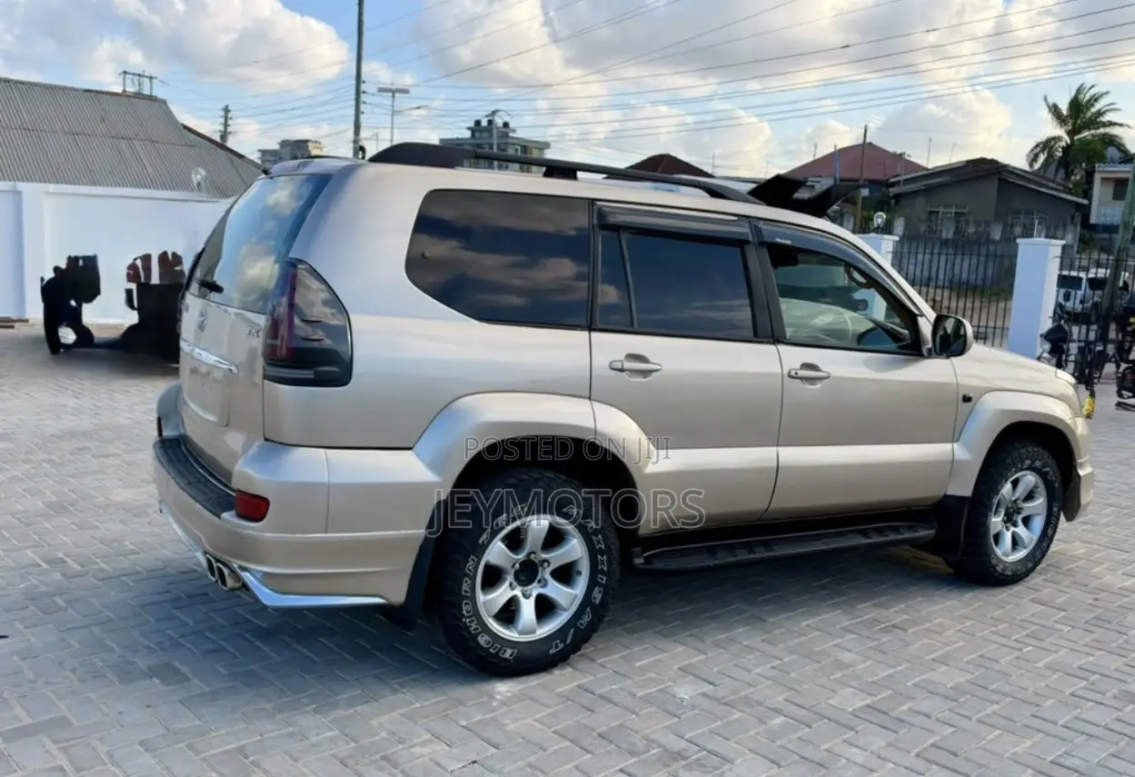 Toyota Land Cruiser Prado 2006 Silver