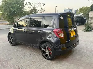 Toyota Ractis 2008 Black