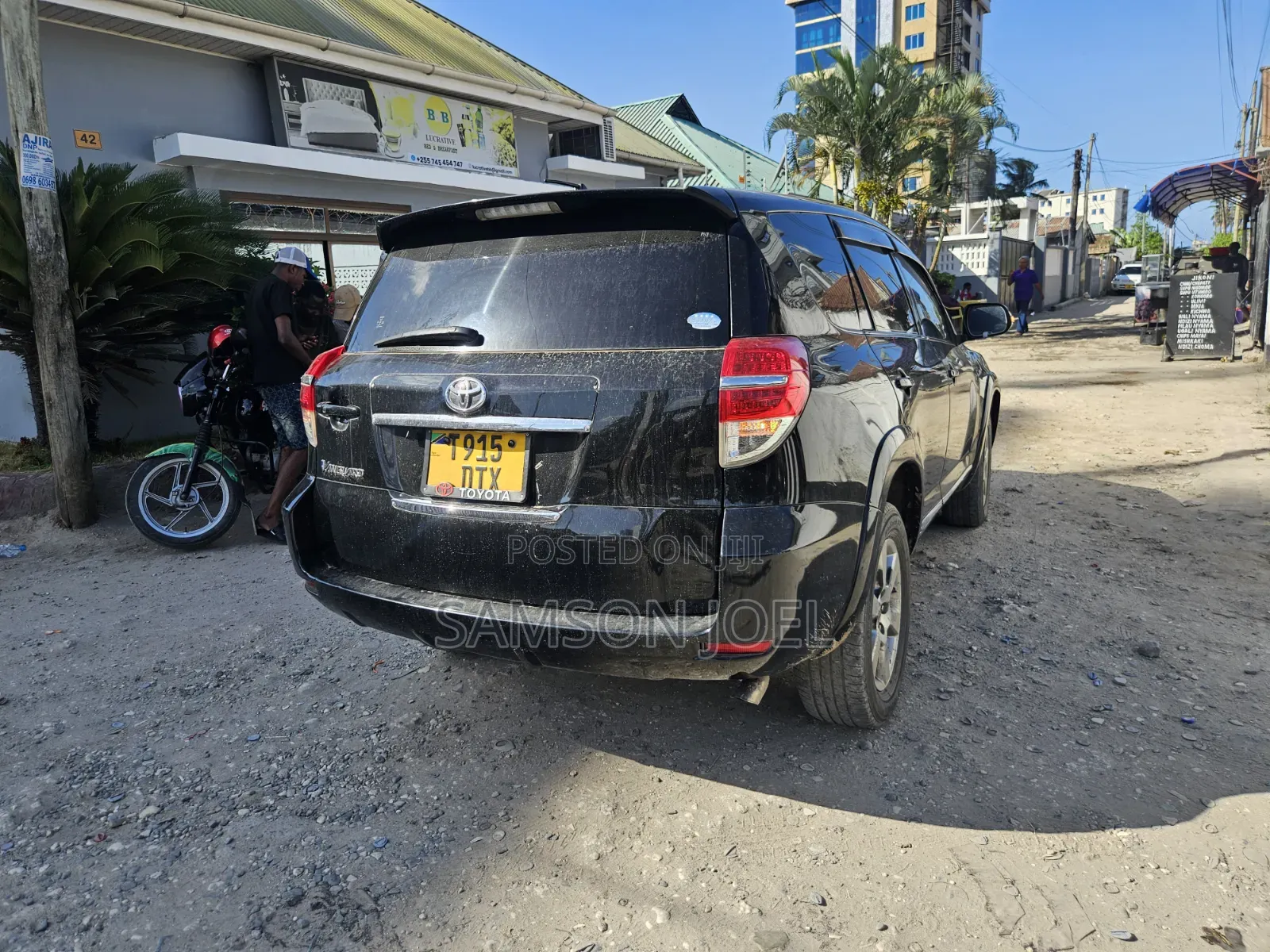 Toyota Vanguard 2011 Black