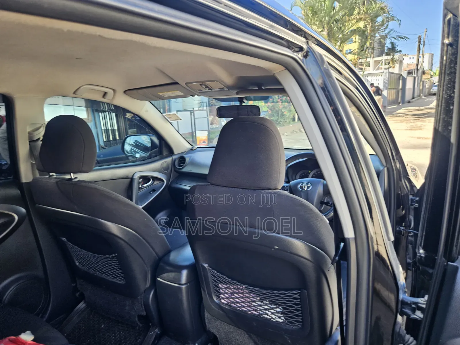 Toyota Vanguard 2011 Black