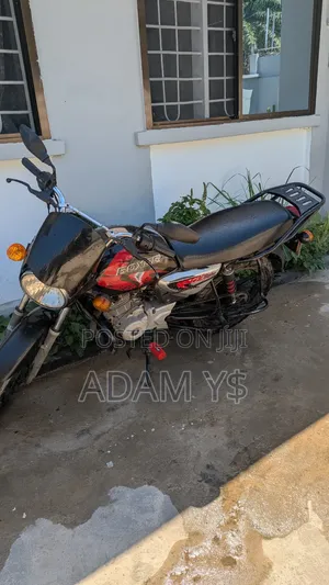 Bajaj Boxer X125 2018 Black