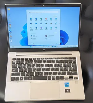 Laptop HP EliteBook 630 G10 16GB Intel Core i5 SSD 512GB