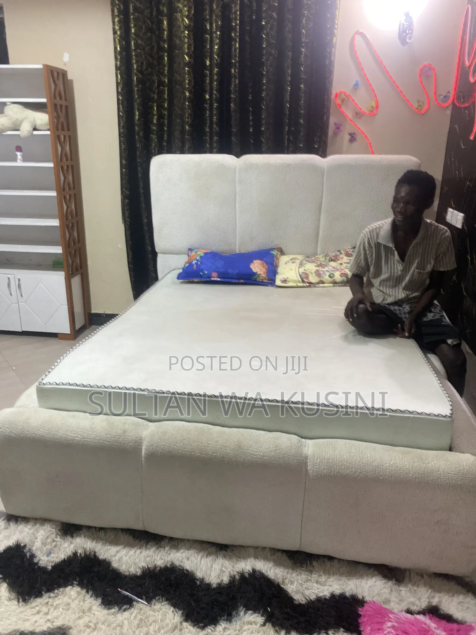 Kitanda (Bed Sofa)