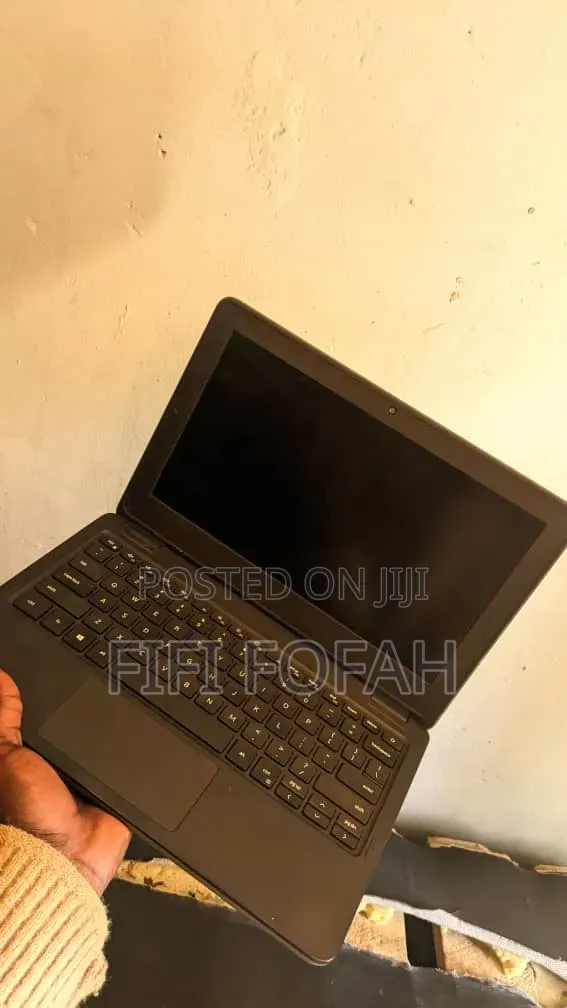 Laptop Dell Latitude 11 3190 8GB Intel Core i5 HDD 1T