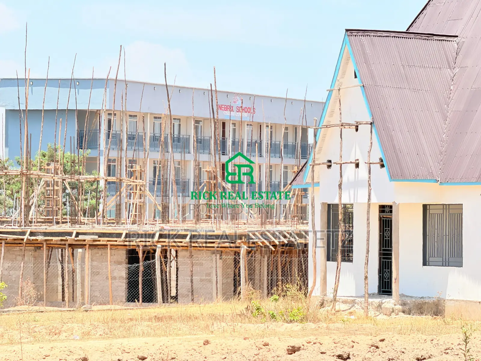Viwanja Viwili (2) Vinauzwa Buswelu - Ilalila ( Pemben Ya Nebrix Shule