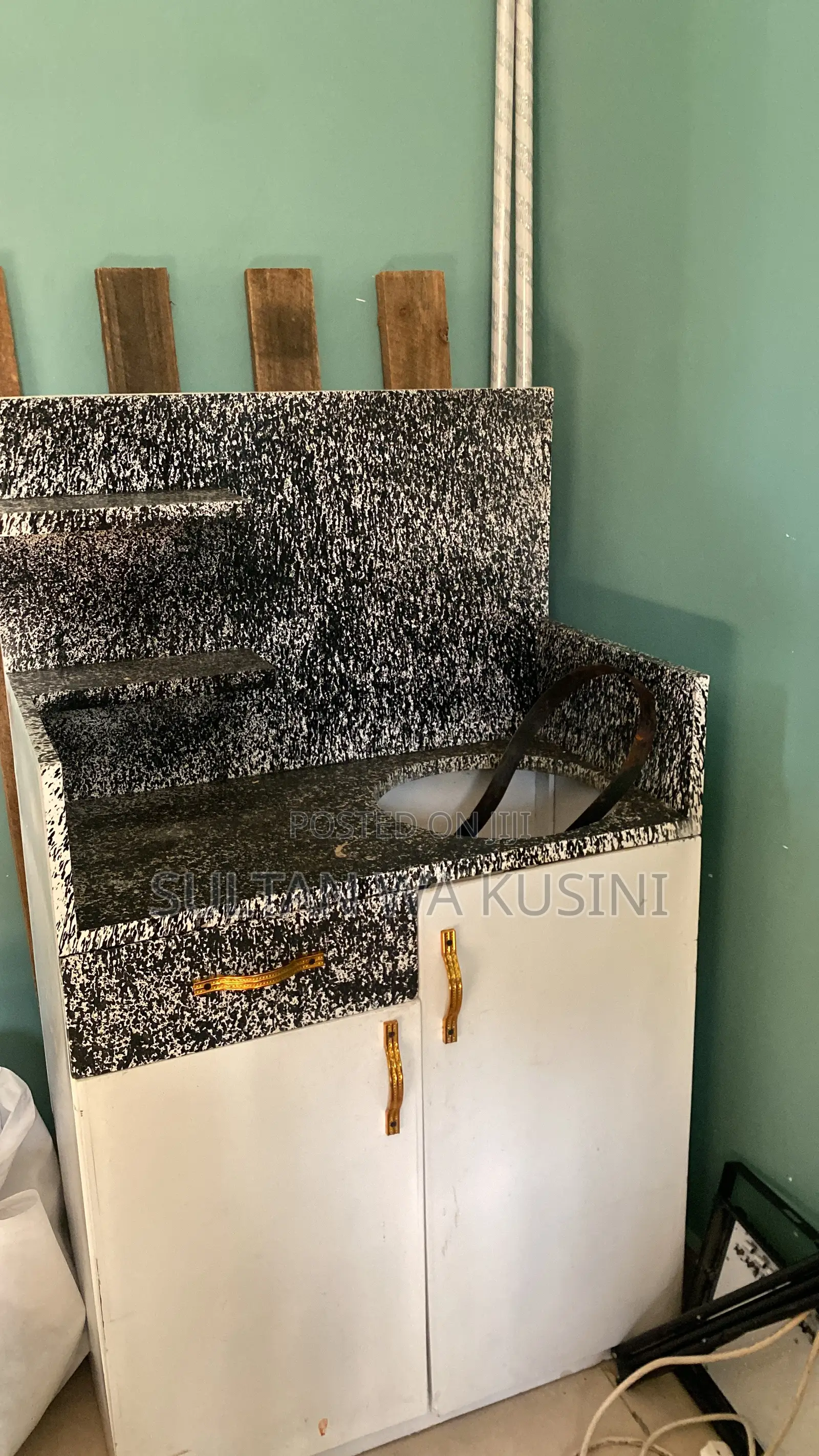 Kitchen Cabinet