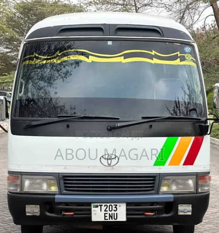 Toyota Coaster 2004 White