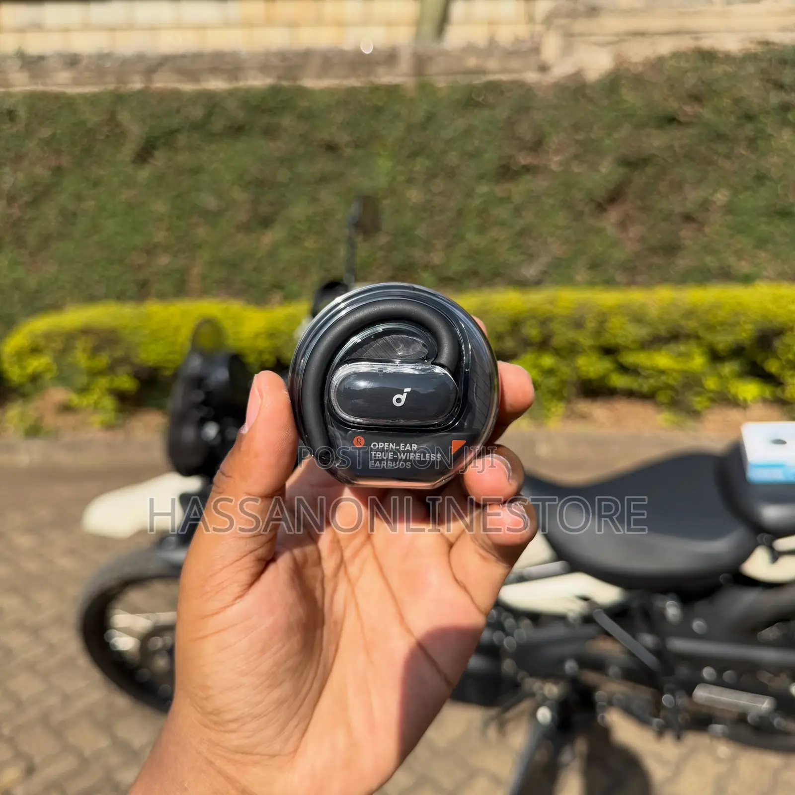 Soundcore by Anker V40i | Comfortable Fit and Clear Sound