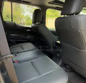 New Toyota Land Cruiser Prado 2.7 2024 Black