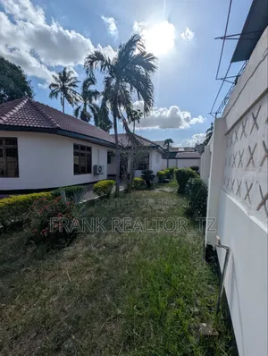 3bdrm House in Kijitonyama for sale