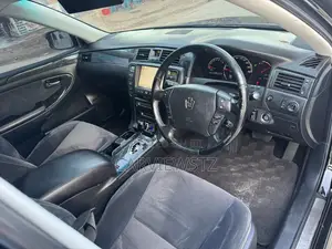 Toyota Crown 2004 Black