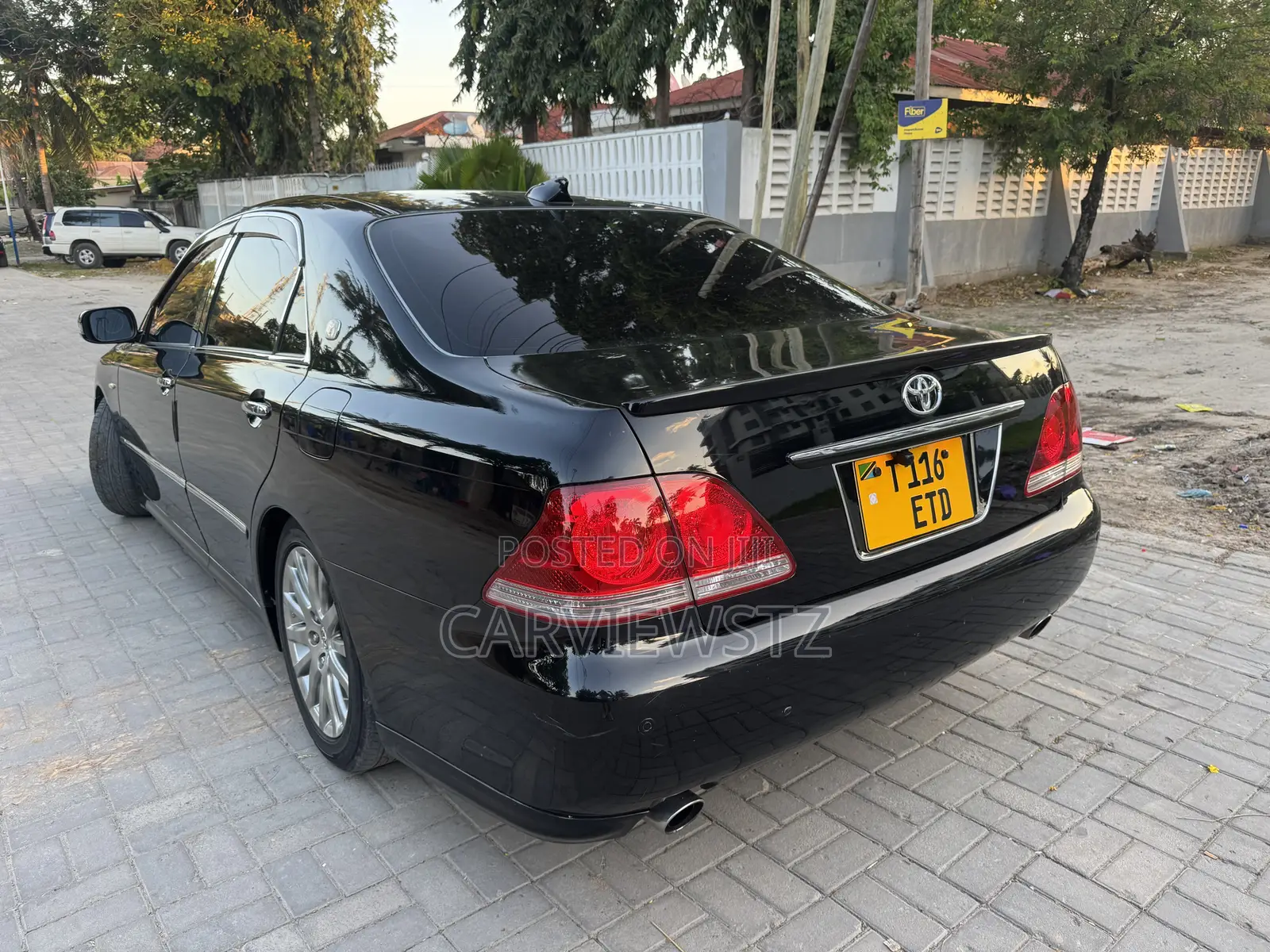 Toyota Crown 2004 Black