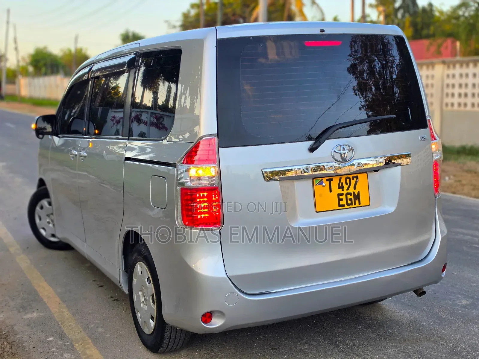 Toyota Noah 2008 Silver