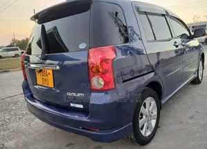 Toyota Raum 2005 Blue