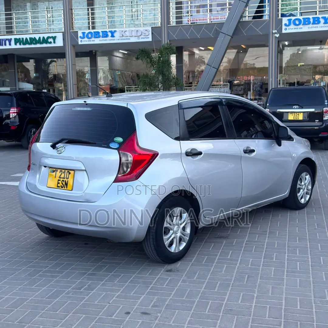 Nissan Note 2014 Silver