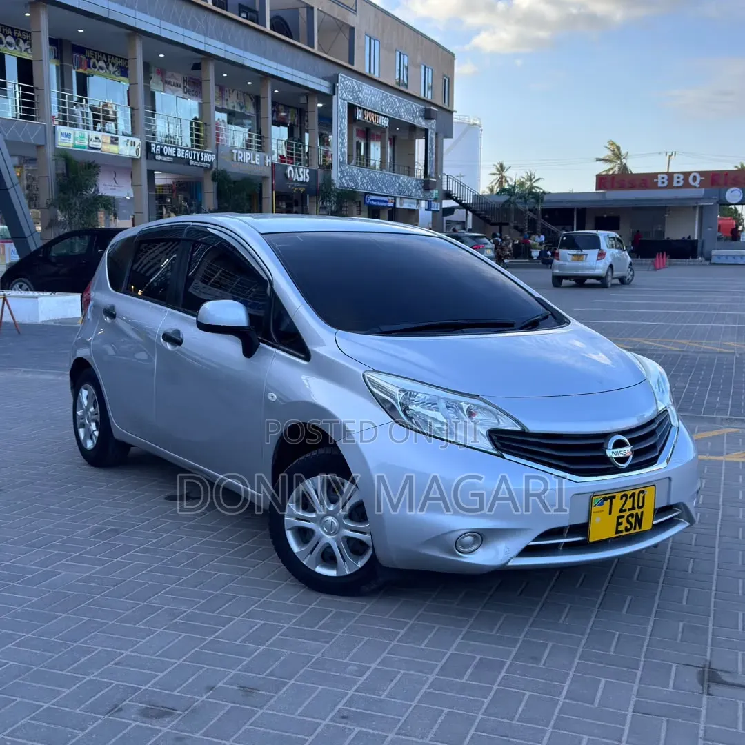 Nissan Note 2014 Silver