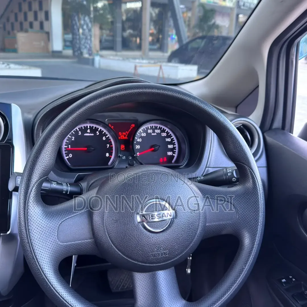 Nissan Note 2014 Silver