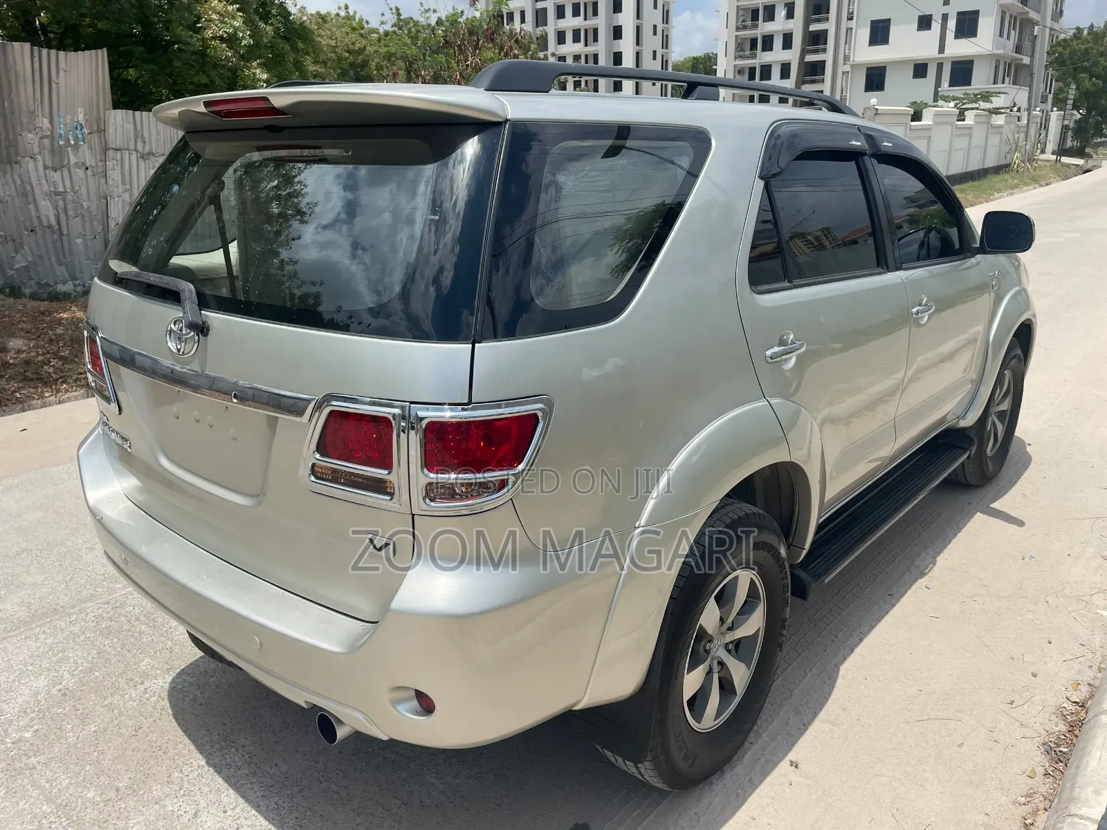 Toyota Fortuner 2006 Silver