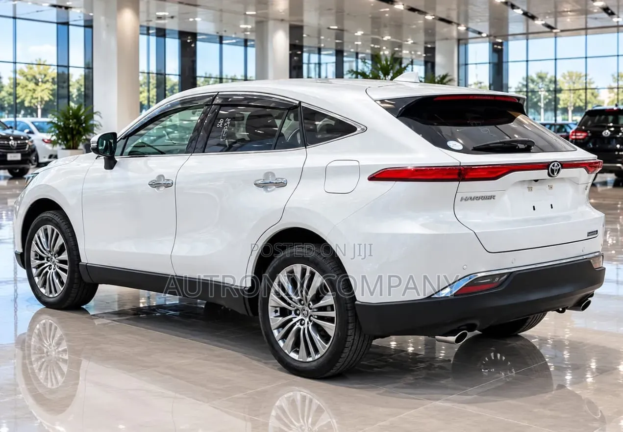 Toyota Harrier 2023 White