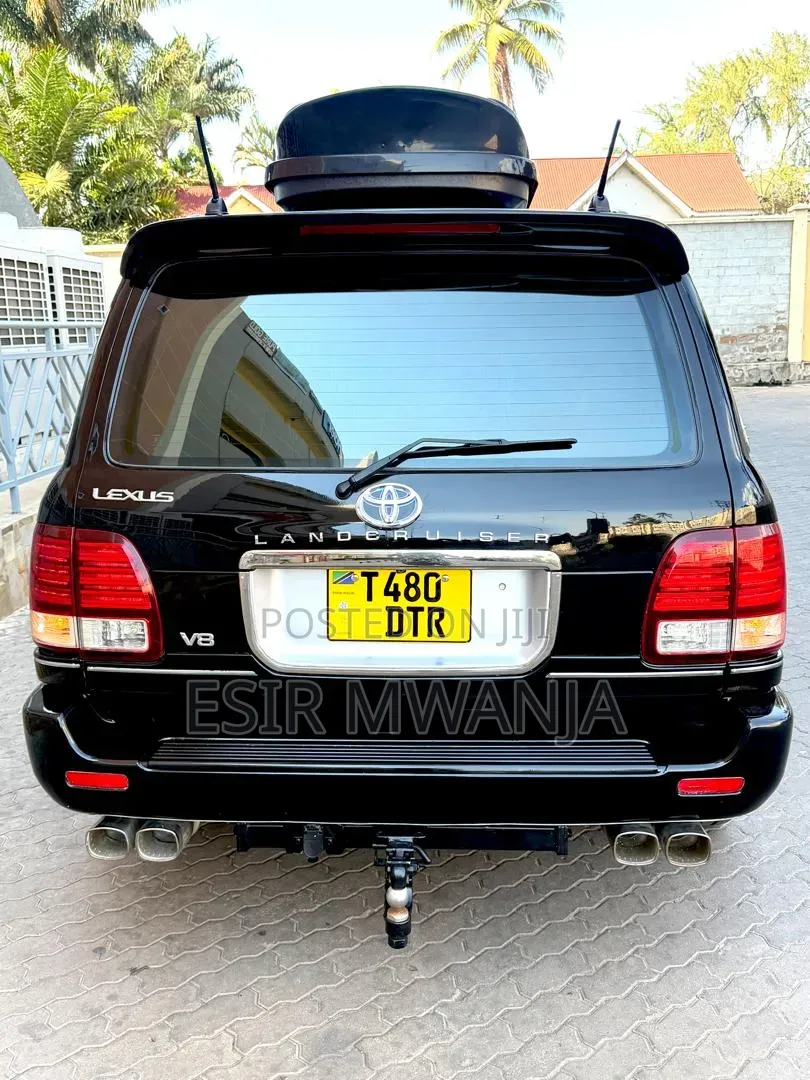 Toyota Land Cruiser 2002 Black