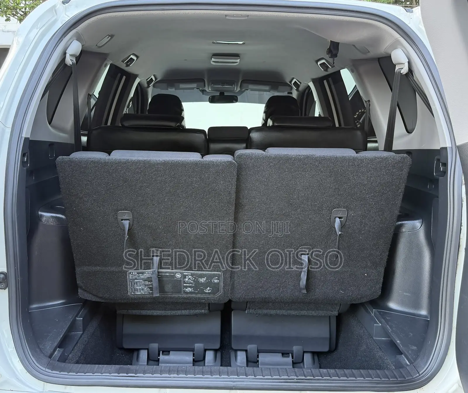 Toyota Vanguard 2011 White