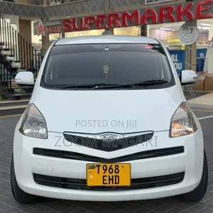 Toyota Ractis 2006 White