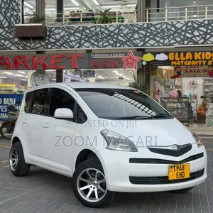 Toyota Ractis 2006 White