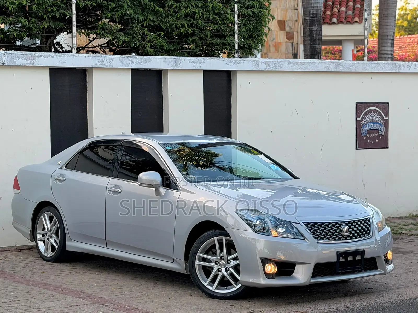 Toyota Crown 2011 Silver